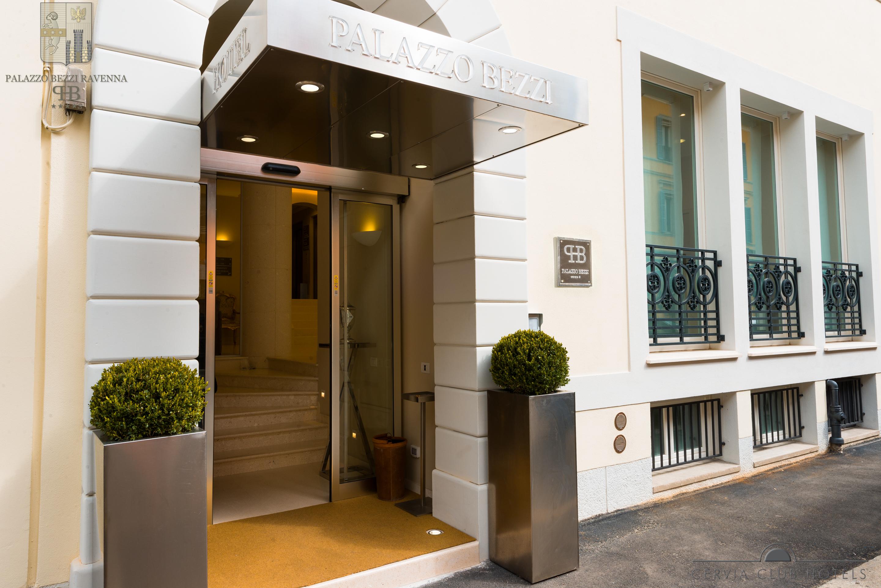 Palazzo Bezzi Hotel Равена Екстериор снимка