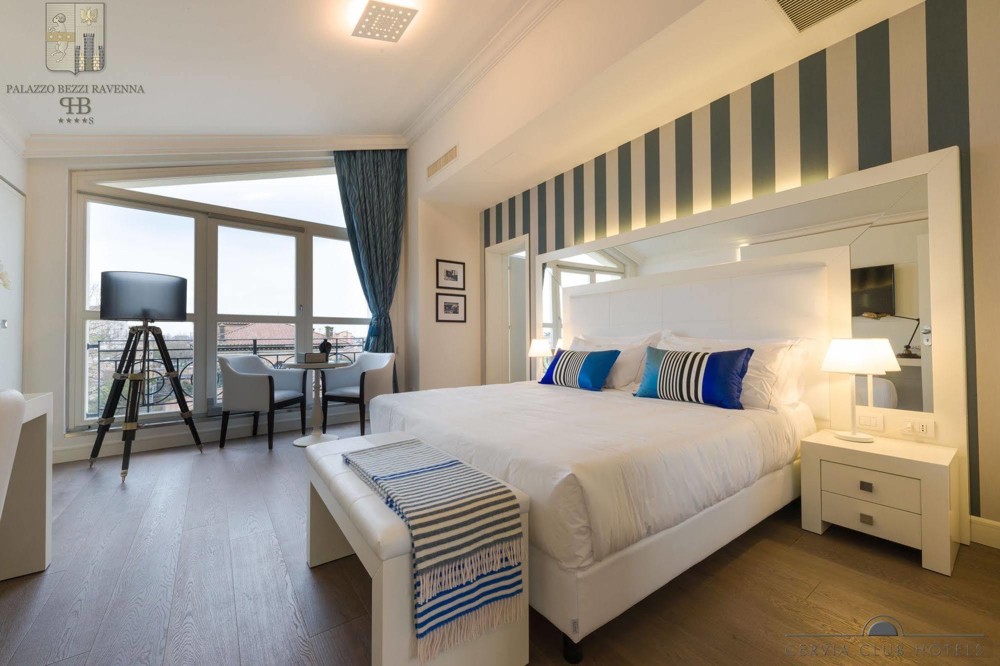 Palazzo Bezzi Hotel Равена Екстериор снимка